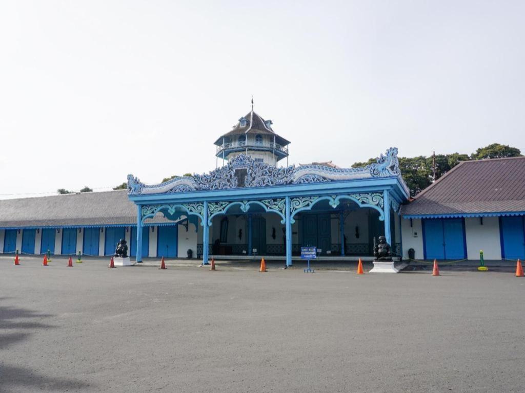 Aziza Syariah Hotel Solo By Horison Buitenkant foto