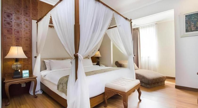 Aziza Syariah Hotel Solo By Horison Buitenkant foto